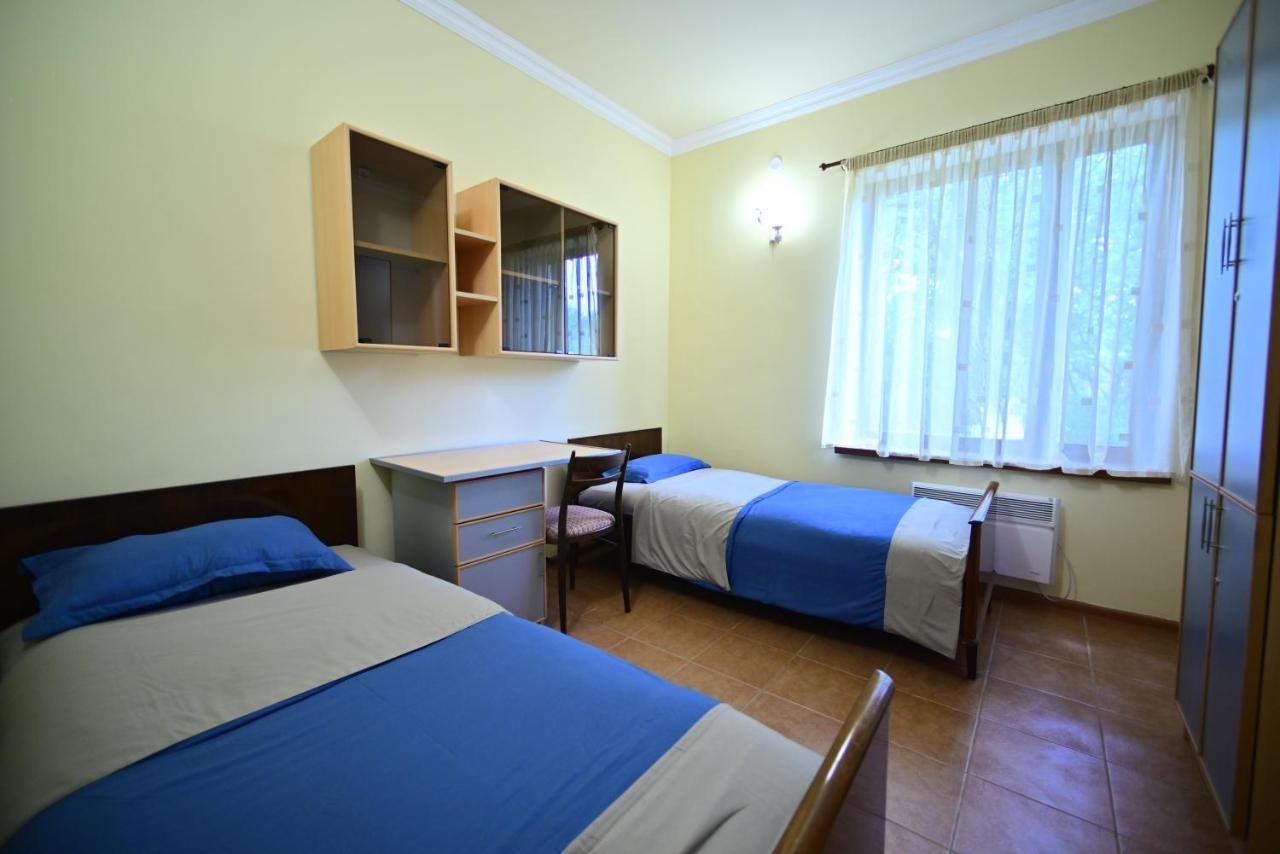 Tsovazard Sevan Tarsus Guesthouse מראה חיצוני תמונה