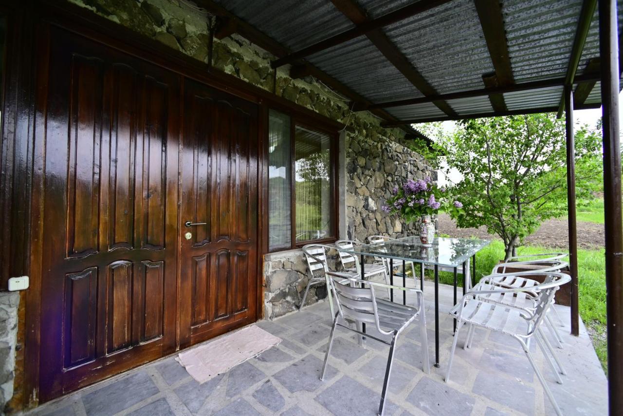 Tsovazard Sevan Tarsus Guesthouse מראה חיצוני תמונה